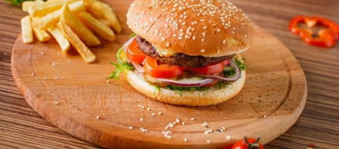 burger-ksylini-epifaneia